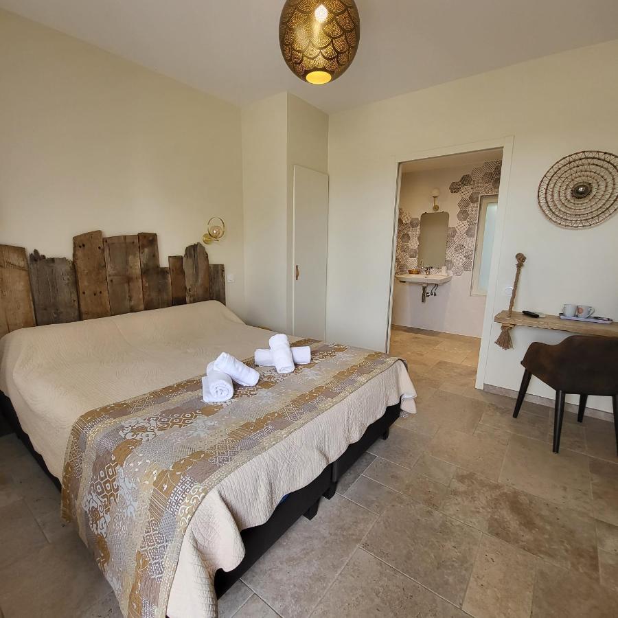 Manade Saint Louis Mas De La Paix Bed & Breakfast Вовер Екстериор снимка